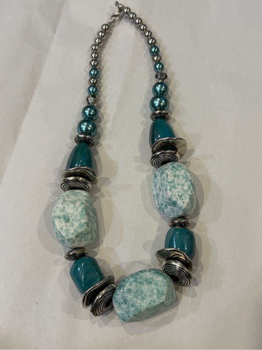 Paparazzi Green Chunky Necklace With Silver Accent 21”